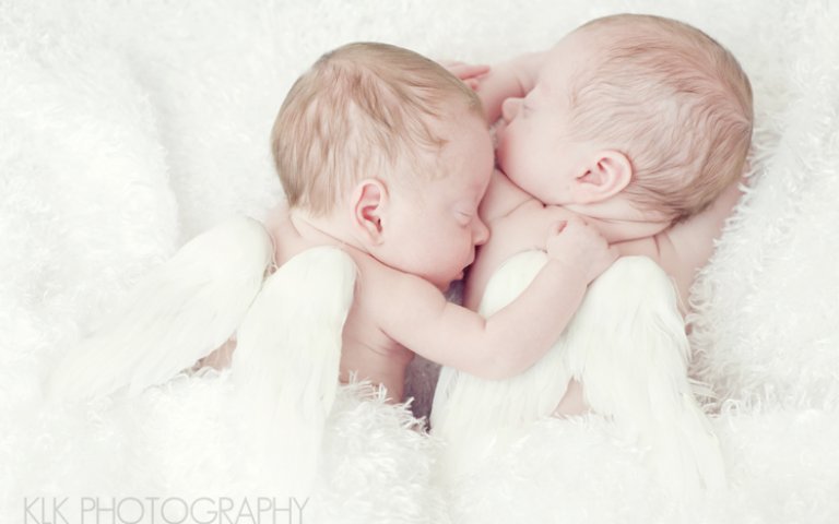 Newborn Twins: Photo Session by KLK Photography